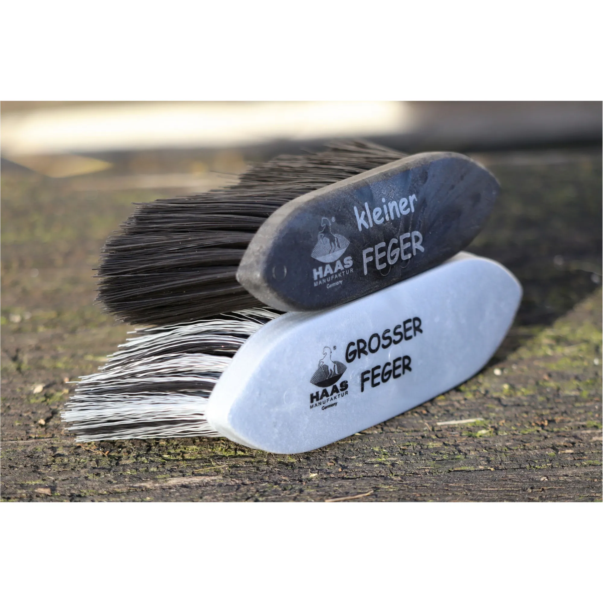 Mähnenbürste groß 8cm GROSSER FEGER silber