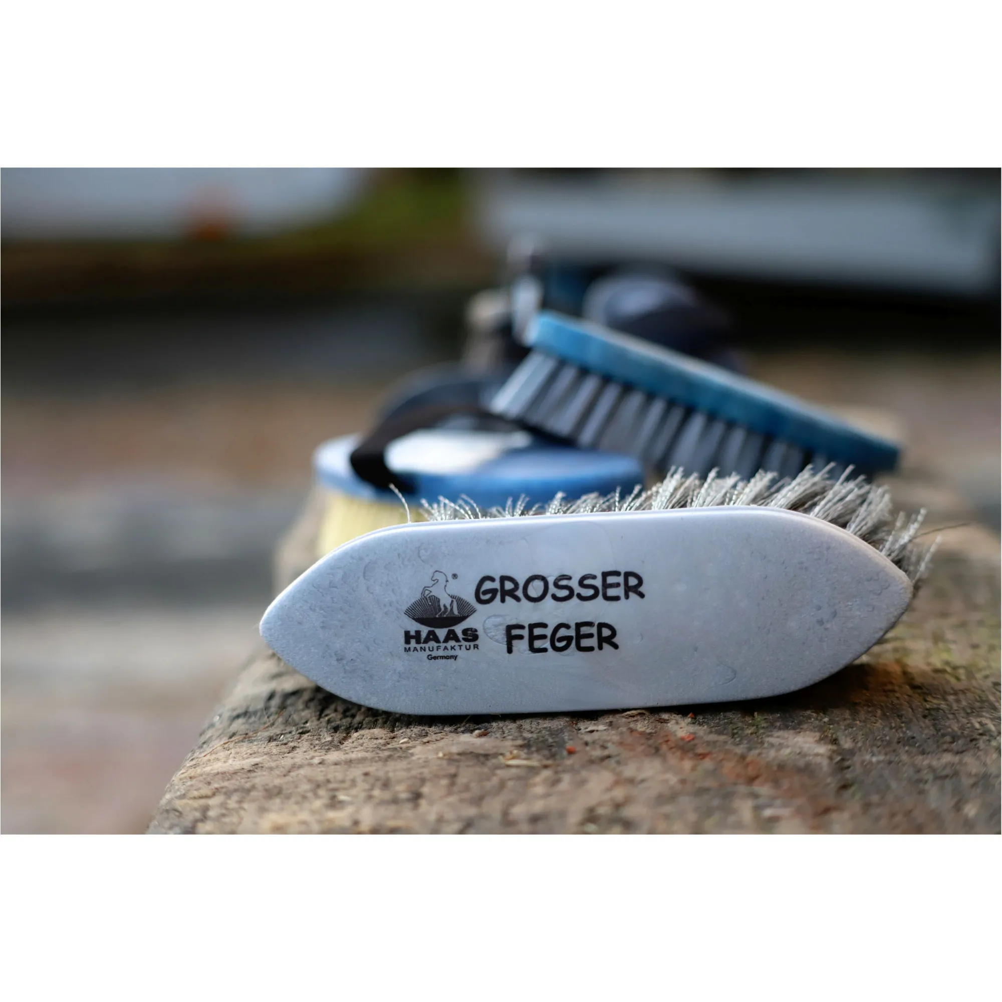Mähnenbürste groß 8cm GROSSER FEGER silber