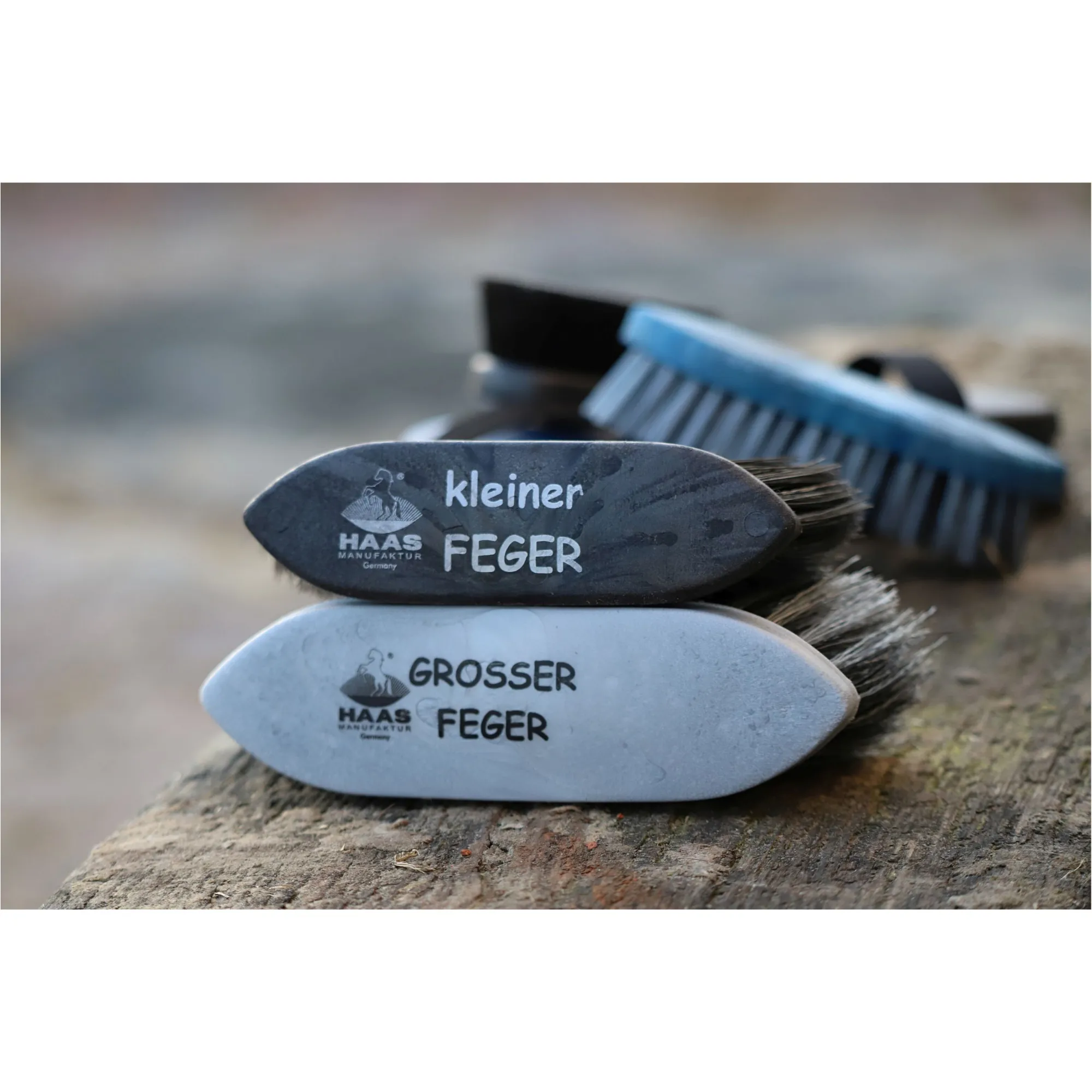 Mähnenbürste groß 8cm GROSSER FEGER silber