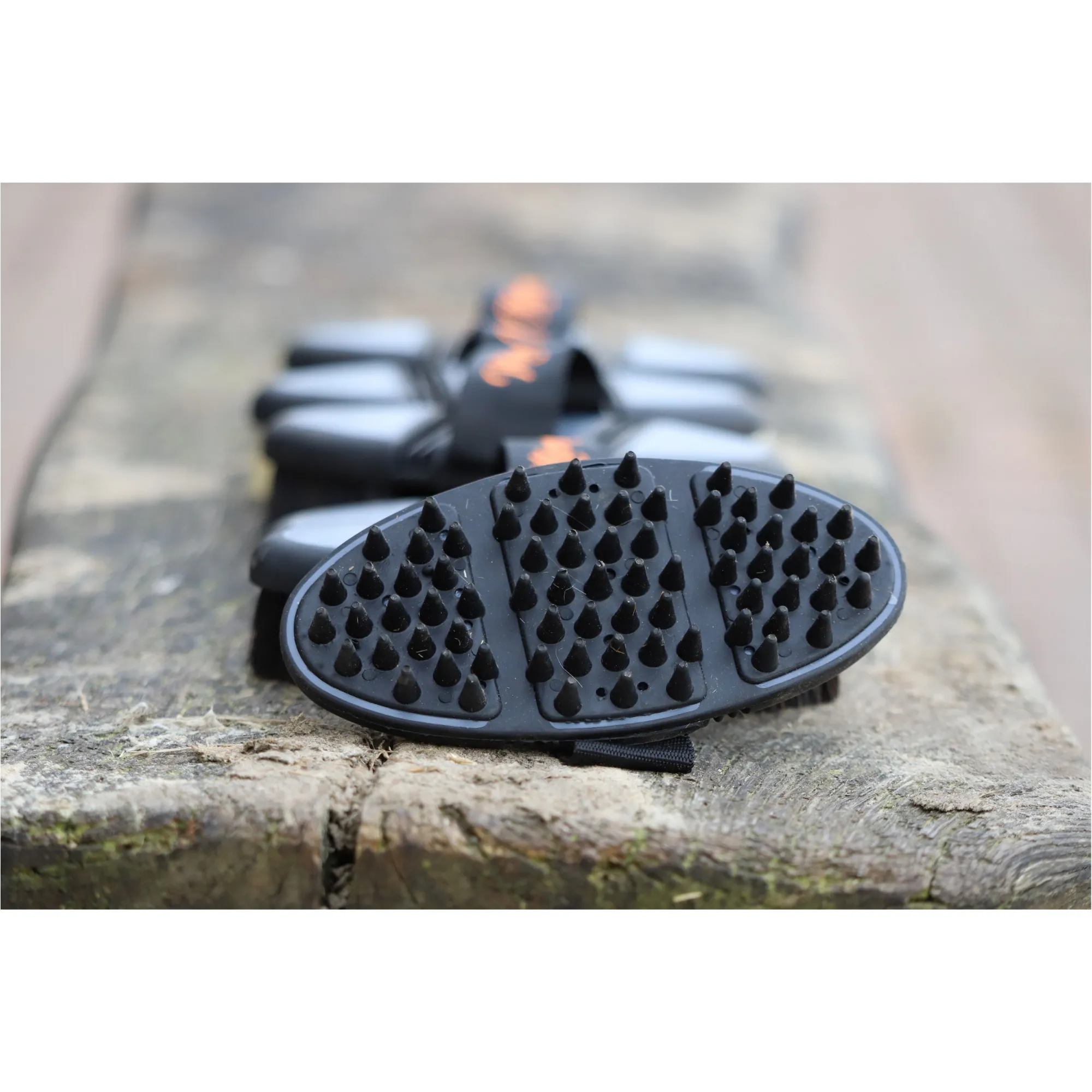 Massage-Striegel FLEX schwarz/grau